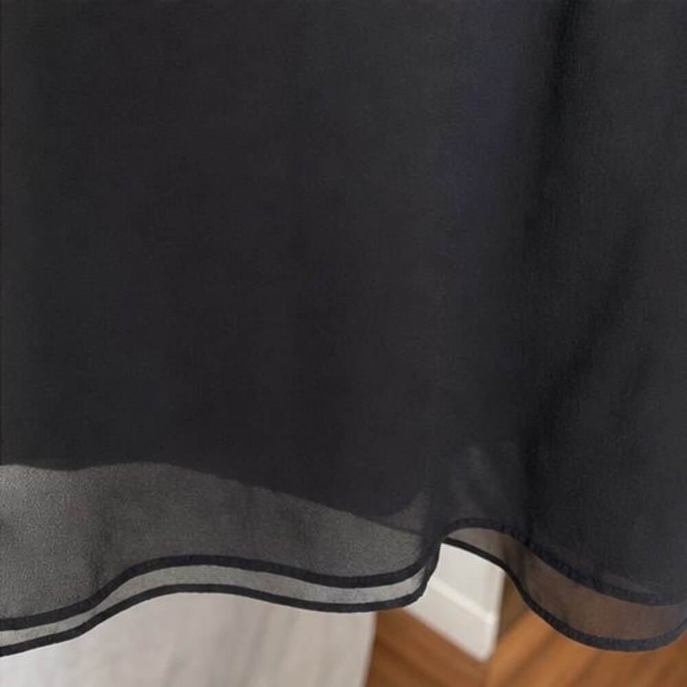 Emerald Button Blouse - Picture 6 of 6